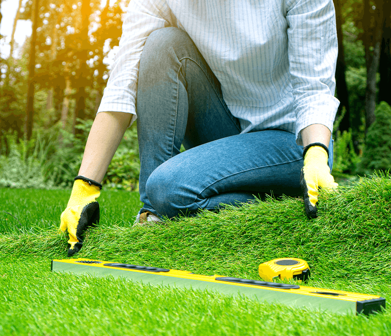 installing synlawn turf