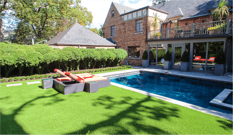 image of a backyard with SYNLawn artificial turf