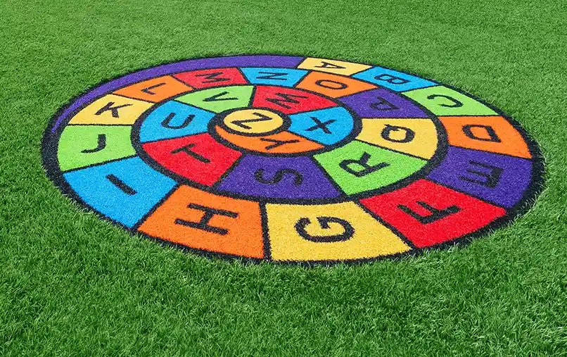image of the alphabet snail design made out of SYNLawn turf