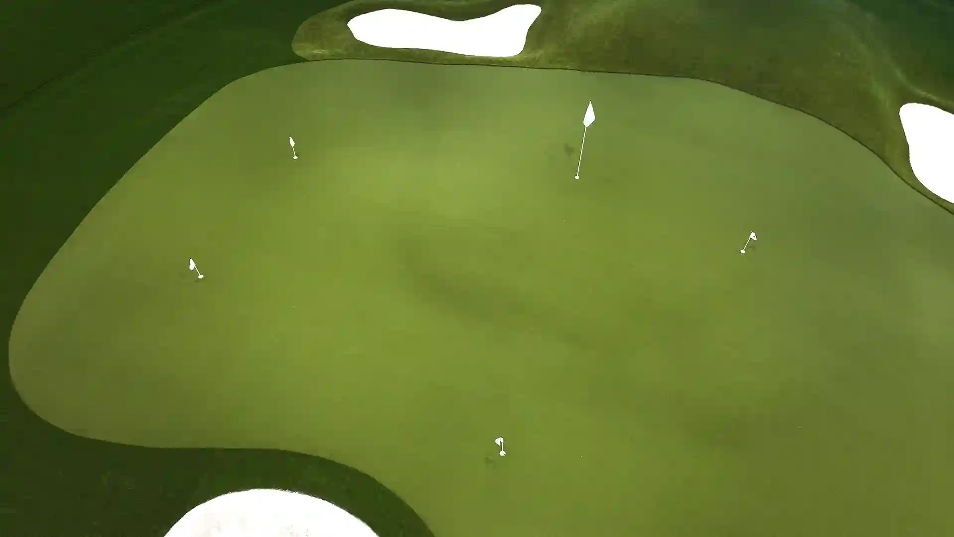 image of SYNLawn golf putting green at T G L golf league