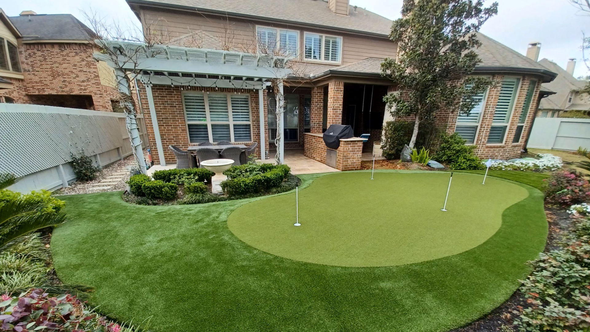 How to Maintain Your Artificial Grass All Year Round