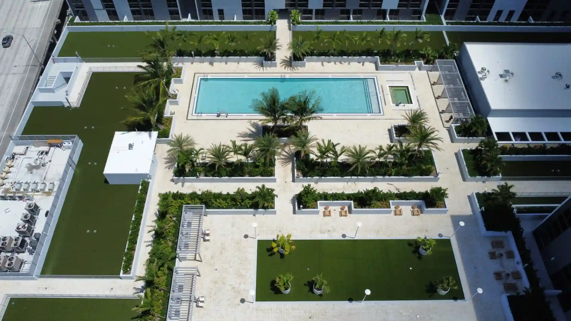 image of SYNLawn artificial grass at Block 55 Sawyer's Landing Rooftop Entertainment Living Space Courtyard and Common Area Amenity Miami Florida