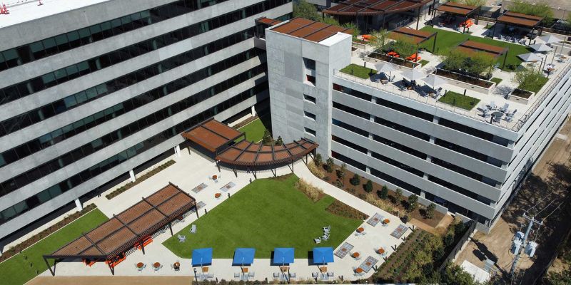 Top 6 Commercial Landscape Ideas